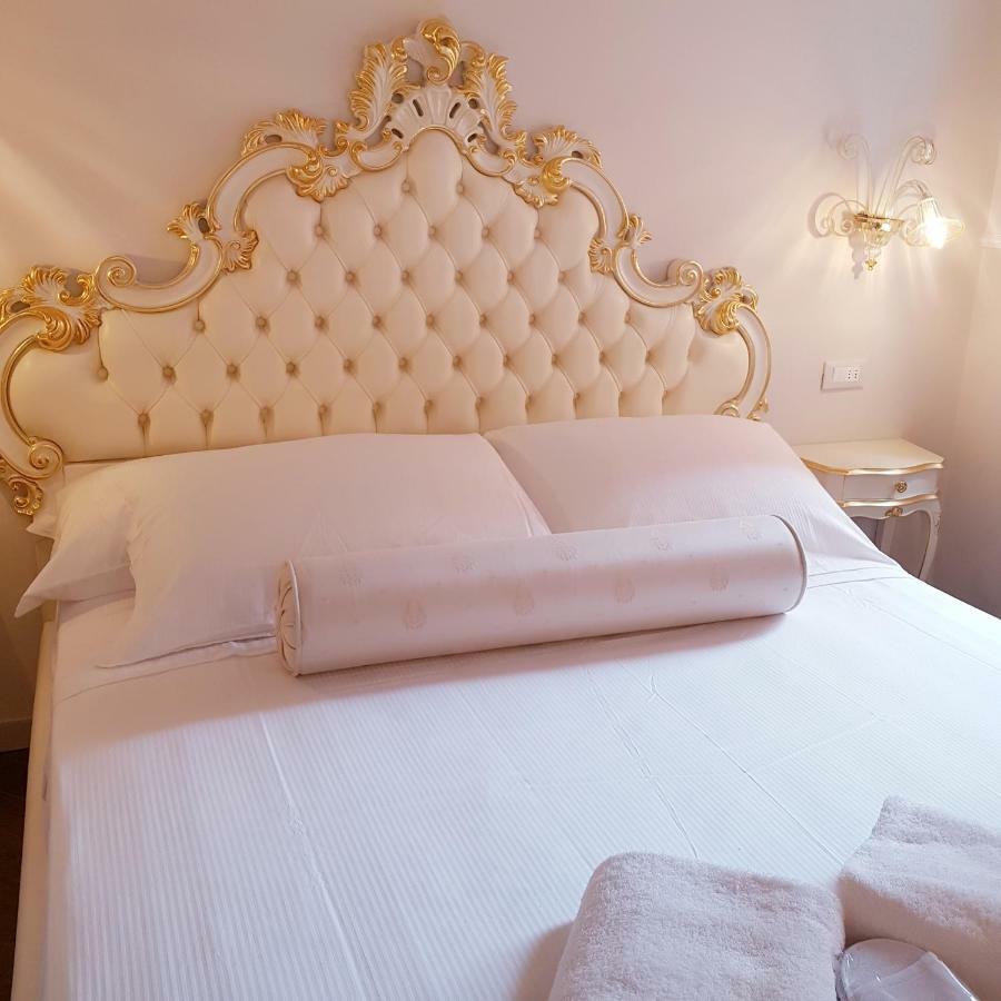 Ca' Vittoria Boutique House Apartsuite Chioggia Exteriör bild