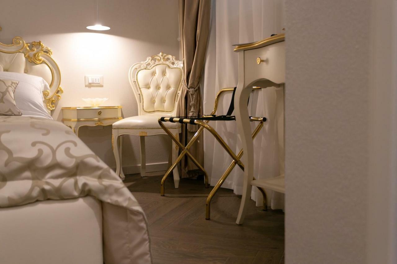 Ca' Vittoria Boutique House Apartsuite Chioggia Exteriör bild