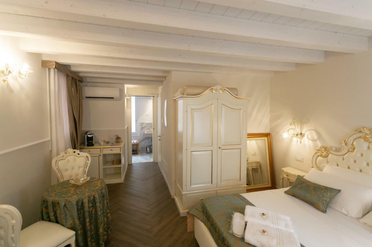 Ca' Vittoria Boutique House Apartsuite Chioggia Exteriör bild
